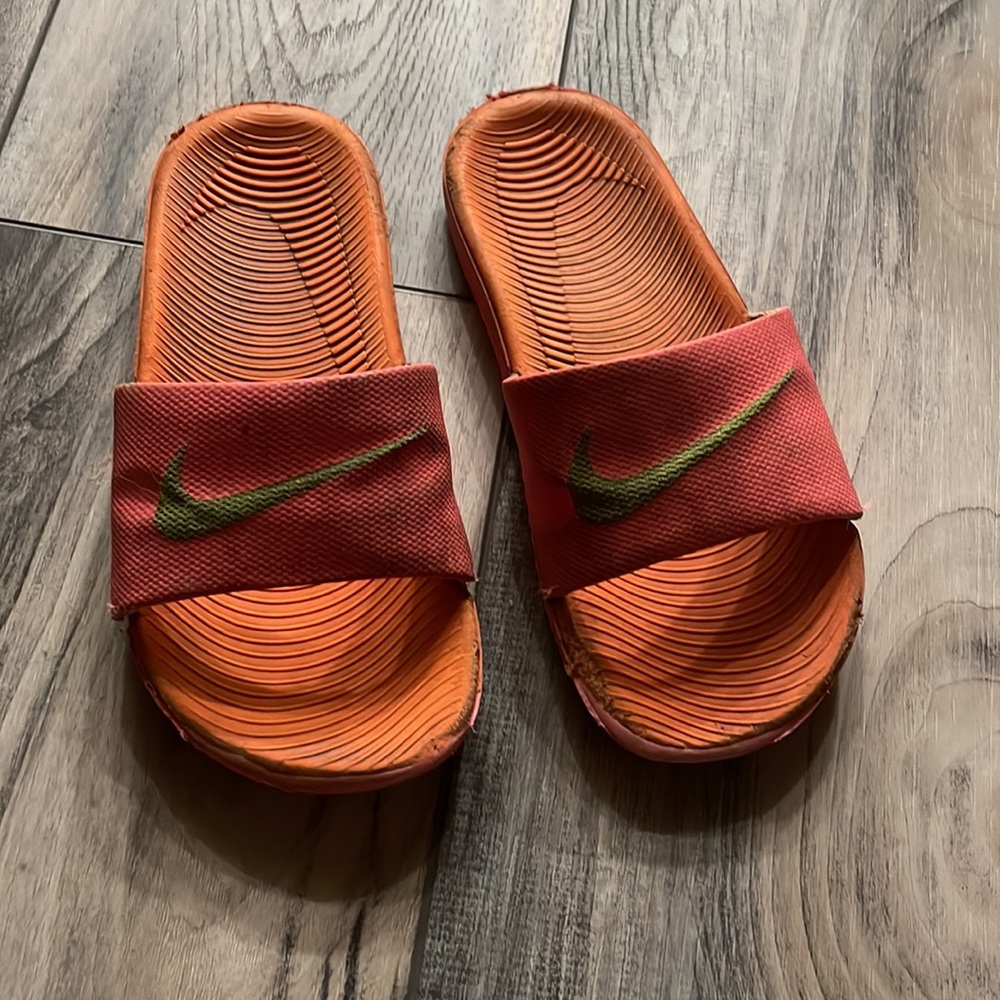 Nike slides - Picture 2 of 5